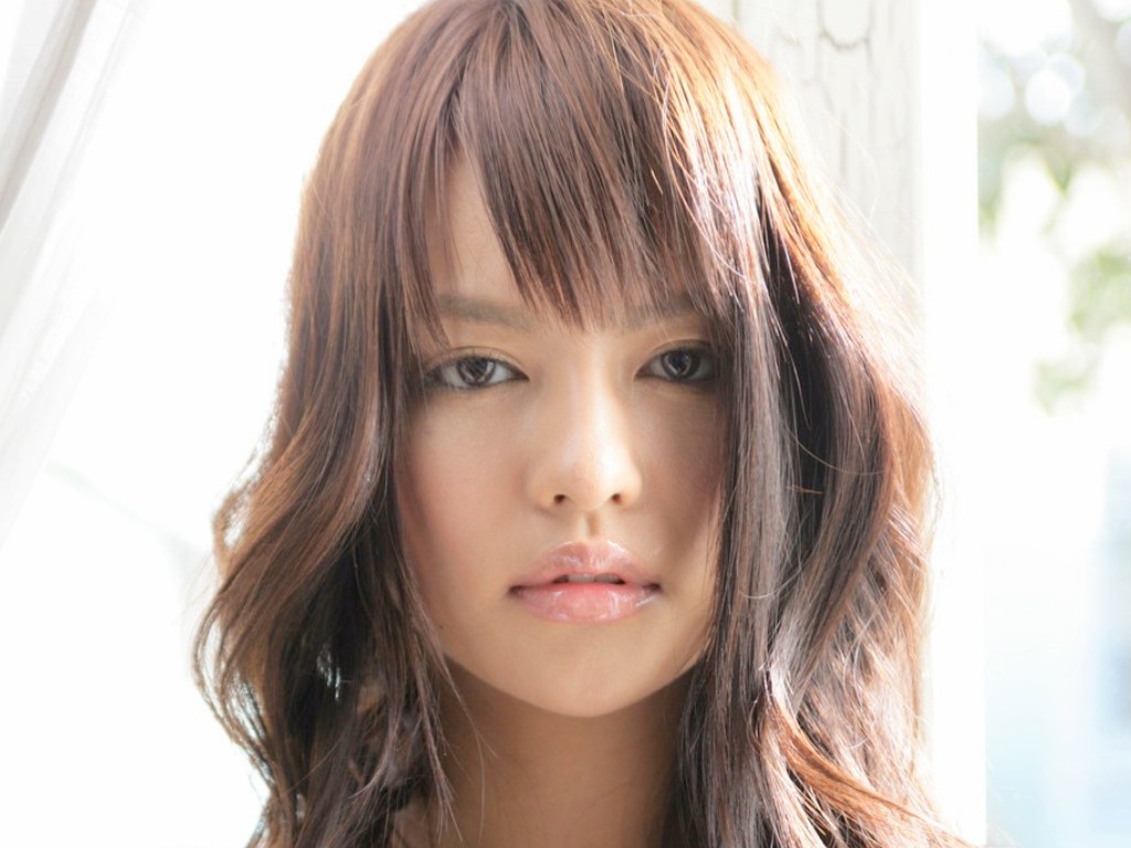 Download Yuriko Shiratori / Celebrities Female wallpaper / 1024x768