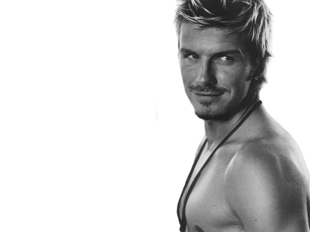Full size Naked torso David Beckham wallpaper / 1024x768