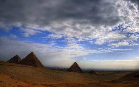 Free Send to Mobile Phone Egyptian Pyramids Architecture wallpaper num.35
