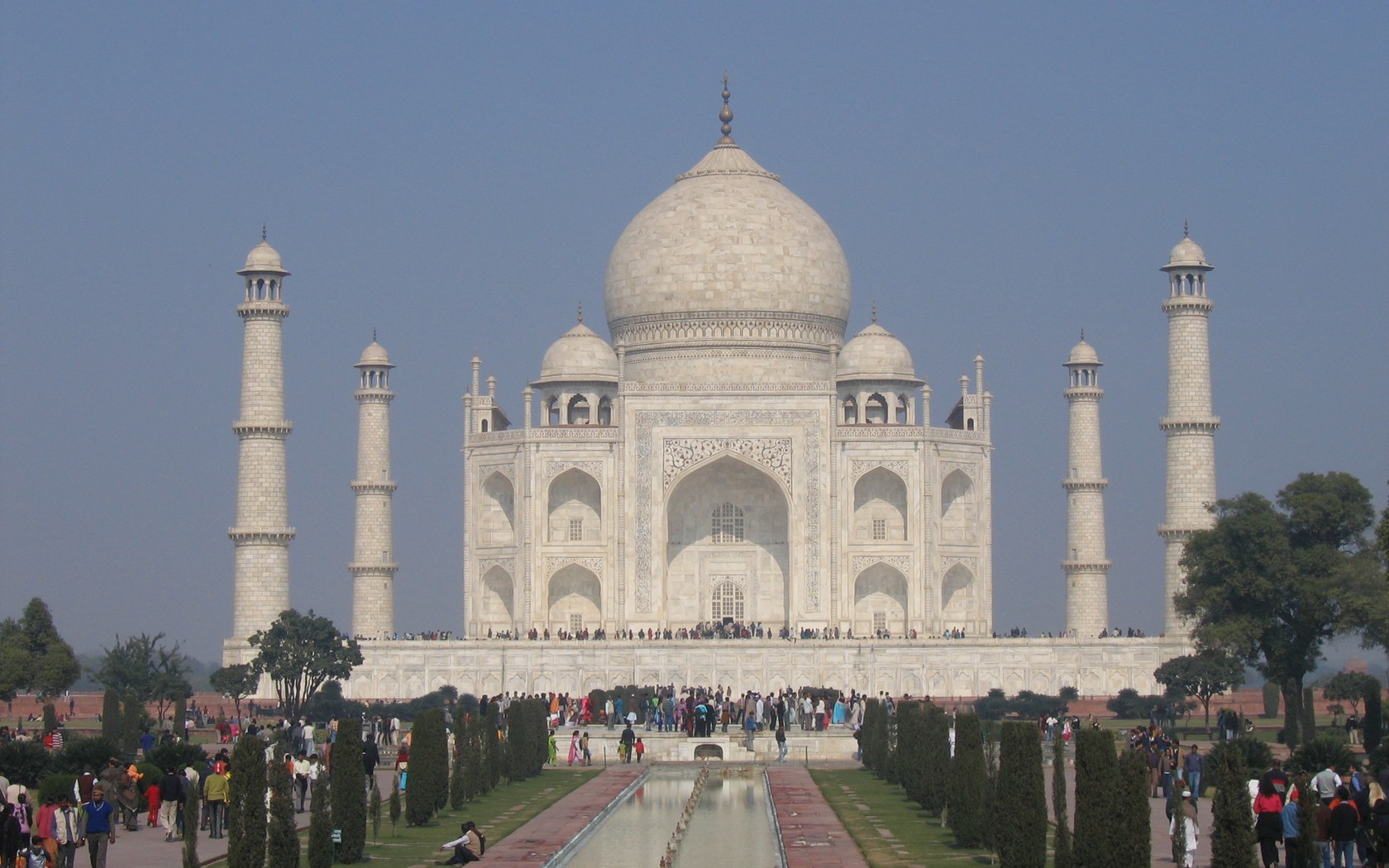 Download HQ The Taj Mahal Architecture wallpaper / 1680x1050