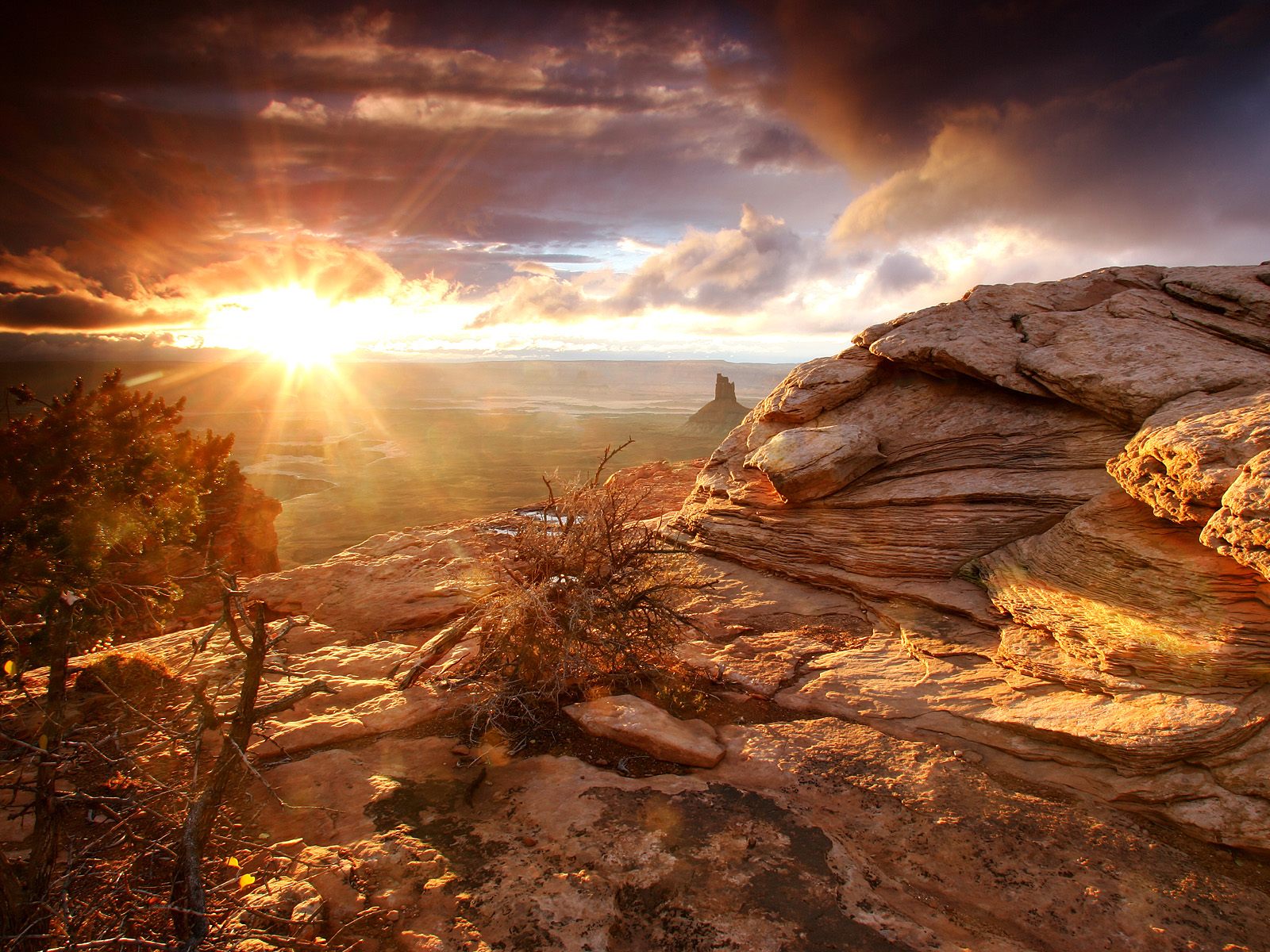 Download full size Day's End, Candlestick Tower Overlook, Canyonlands National Park, Utah Canyons wallpaper / 1600x1200