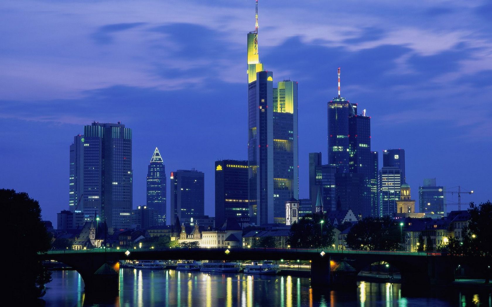 Download High quality Frankfurt, Germany Cities wallpaper / 1680x1050