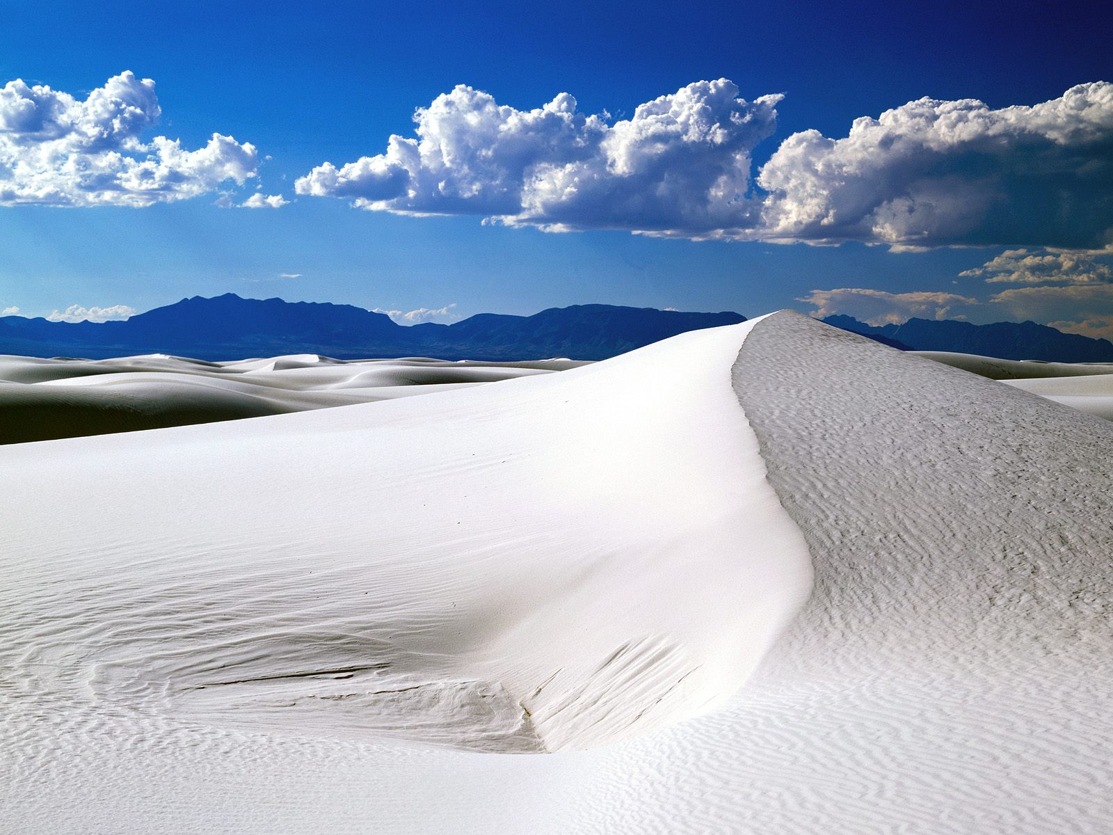Download HQ White Sands National Monument, New Mexico Deserts wallpaper / 1600x1200