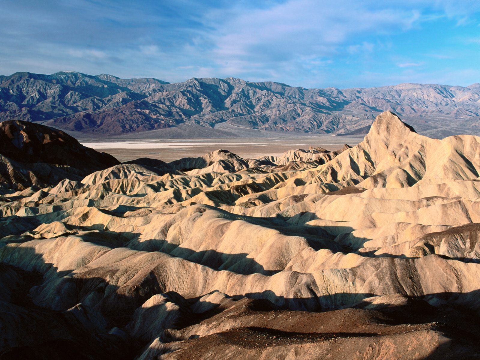 Download full size Zabriskie Point, Death Valley, California Deserts wallpaper / 1600x1200