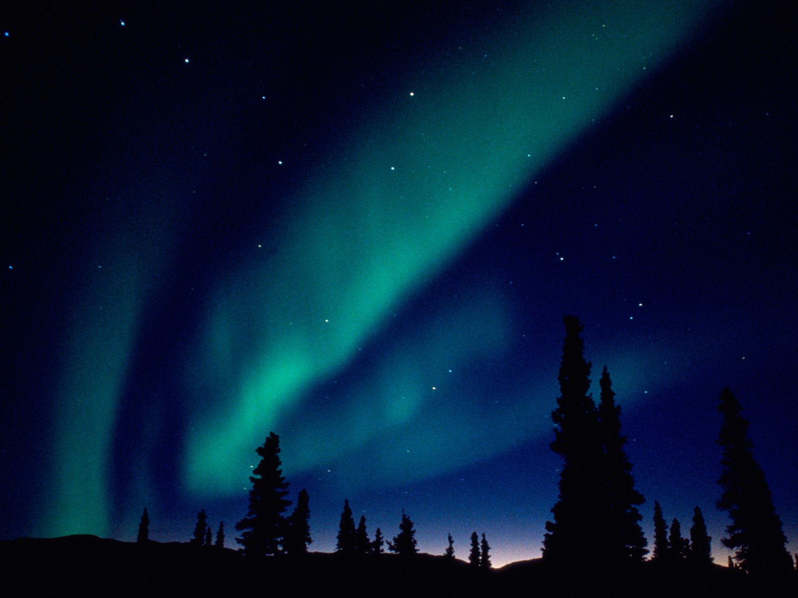 Download High quality Aurora Borealis, Alaska Forces of Nature wallpaper / 1600x1200