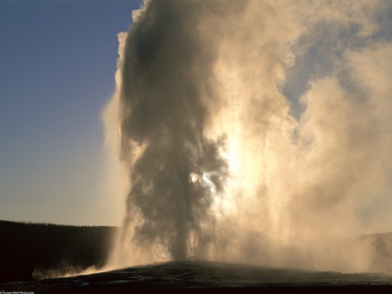 Free Send to Mobile Phone Old Faithful Geyser at Sunset, Yellowstone, Wyoming Forces of Nature wallpaper num.3