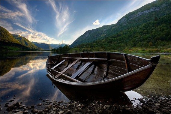 Free Send to Mobile Phone Boat, Cog Lakes wallpaper num.60
