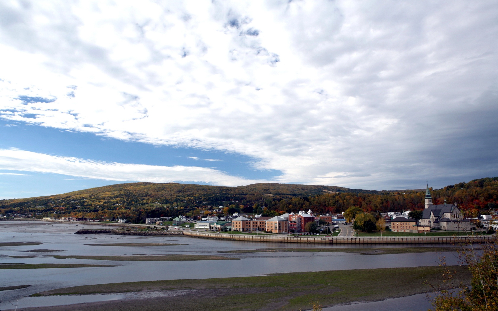 Download HQ Charlevoix, Quebec, Canada Landscape wallpaper / 1680x1050