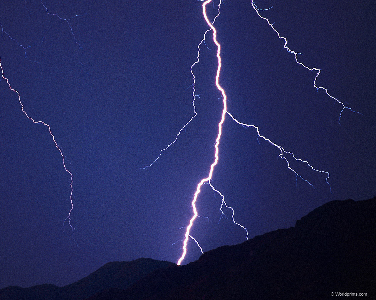 Download full size Lightnings wallpaper / Nature / 1280x1024