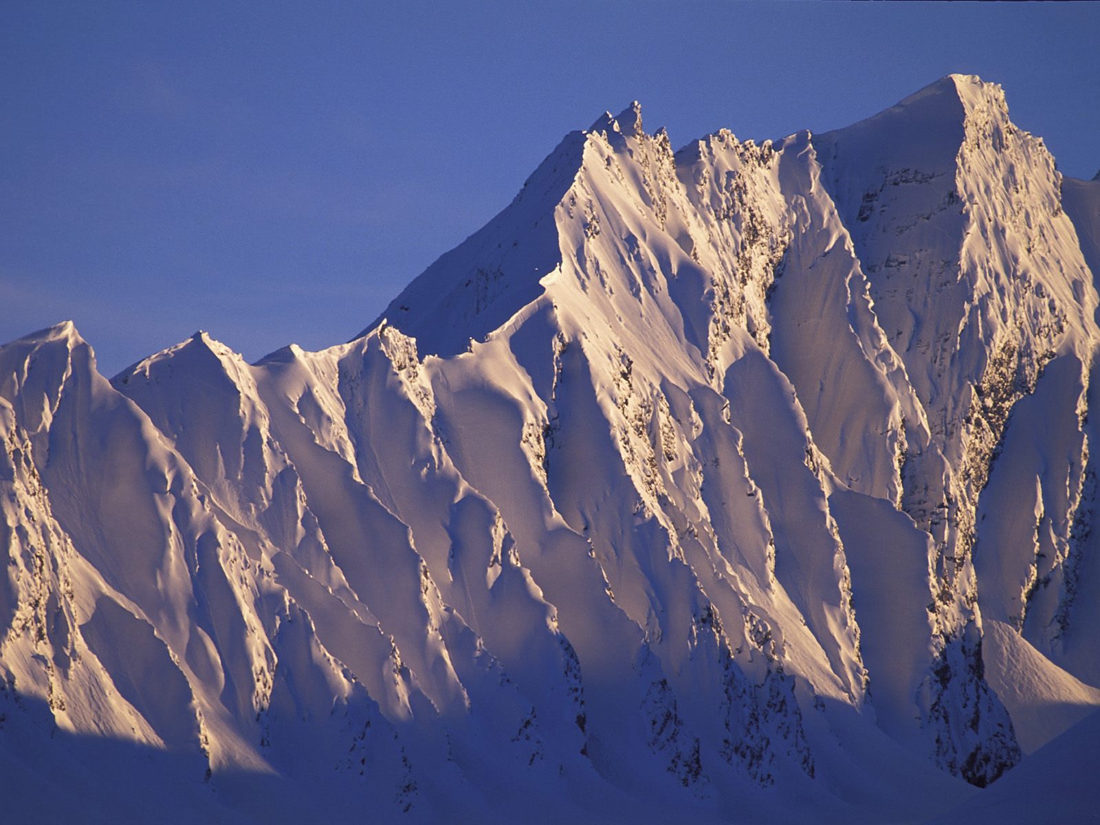 Download High quality Alpenglow on Peak, Chugach Mountains, Alaska Mountains wallpaper / 1600x1200