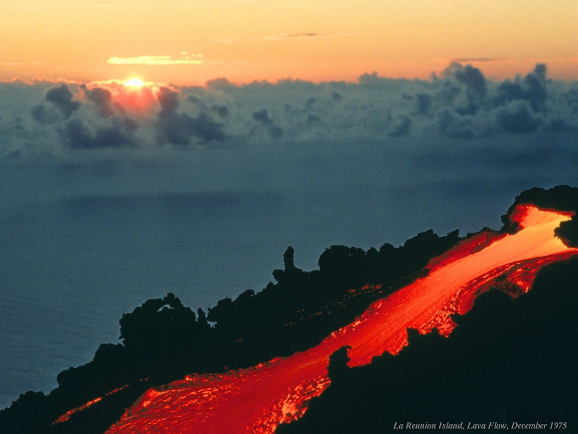 Full size Volcanos wallpaper / Nature / 1152x864