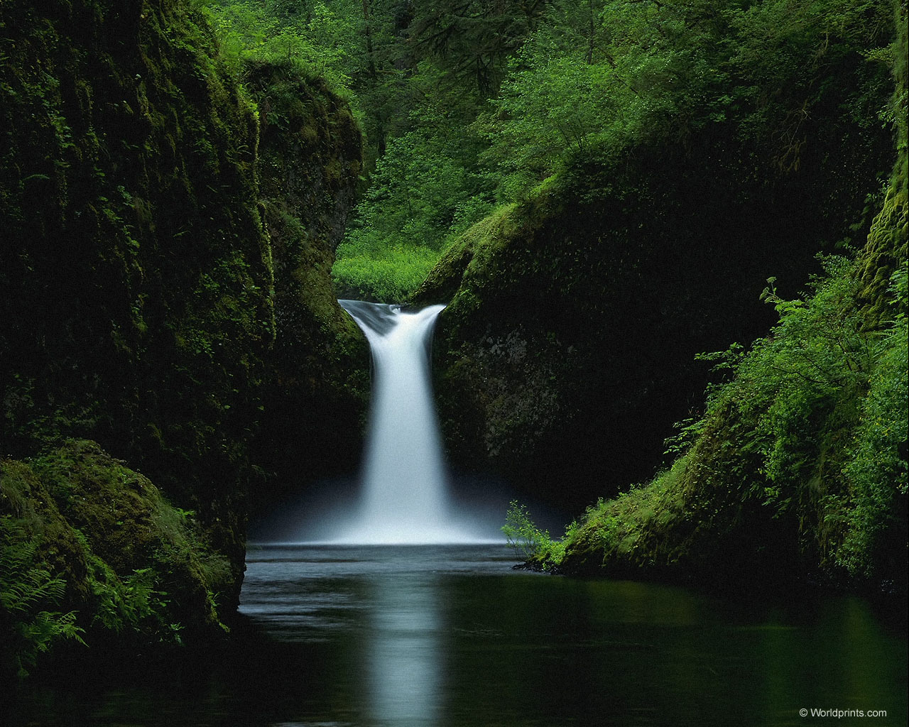 Download full size Waterfalls wallpaper / Nature / 1280x1024