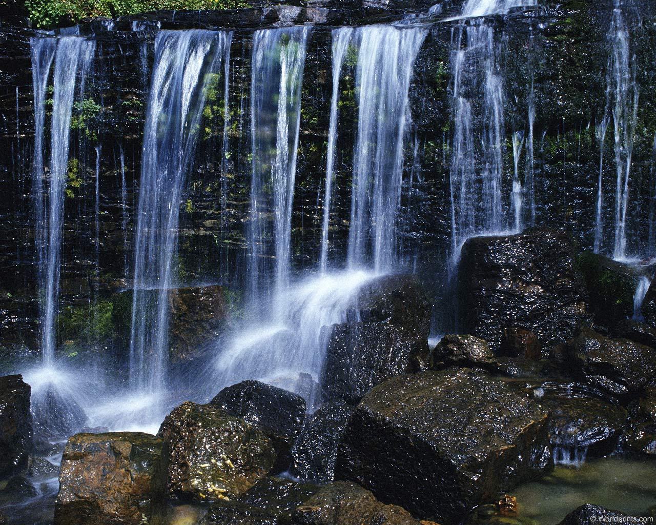 Download High quality Waterfalls wallpaper / Nature / 1280x1024