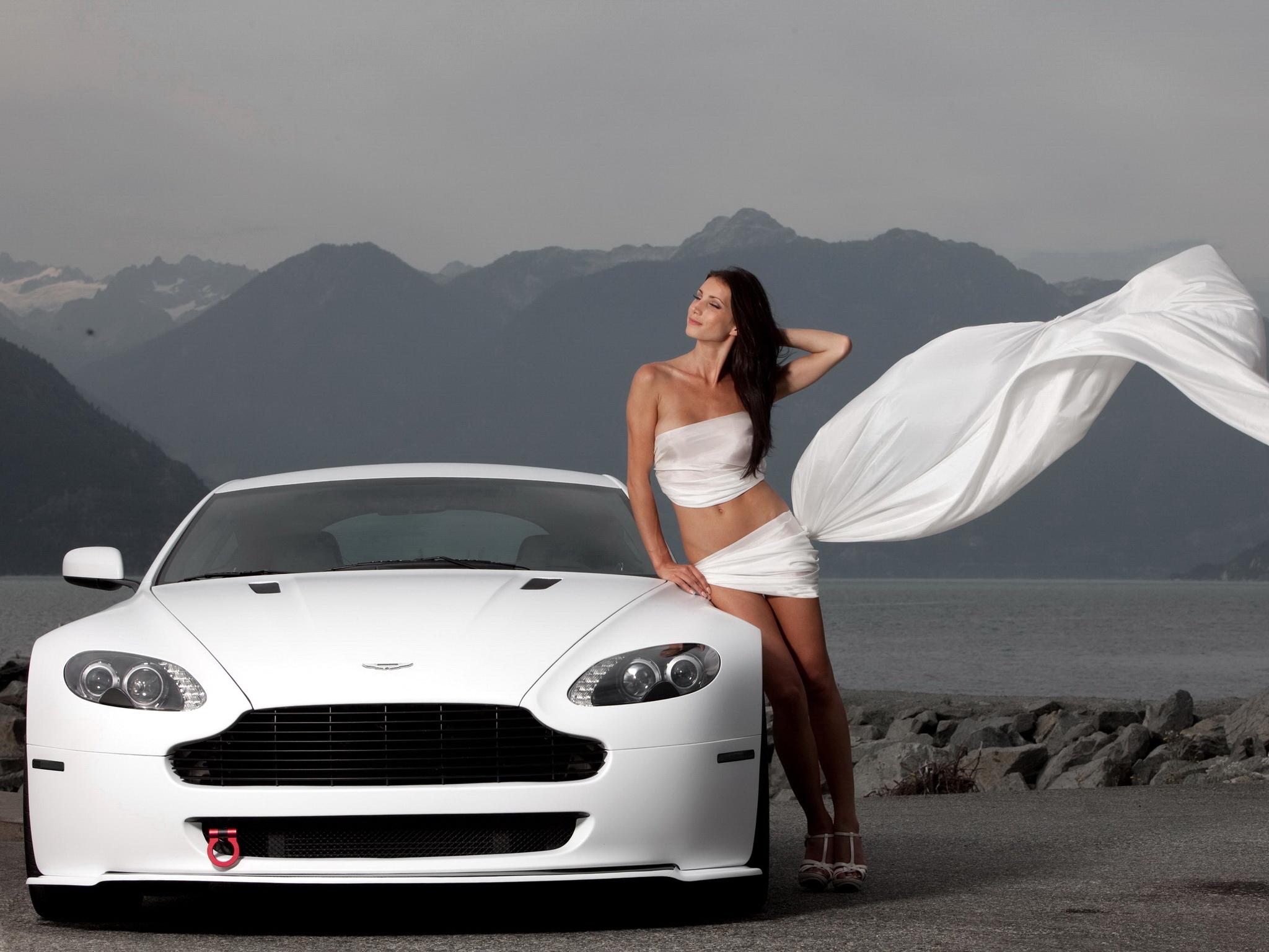 Download full size Girls & Cars wallpaper / People / 2048x1536