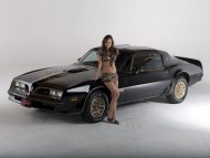 Pontiac / Girls & Cars