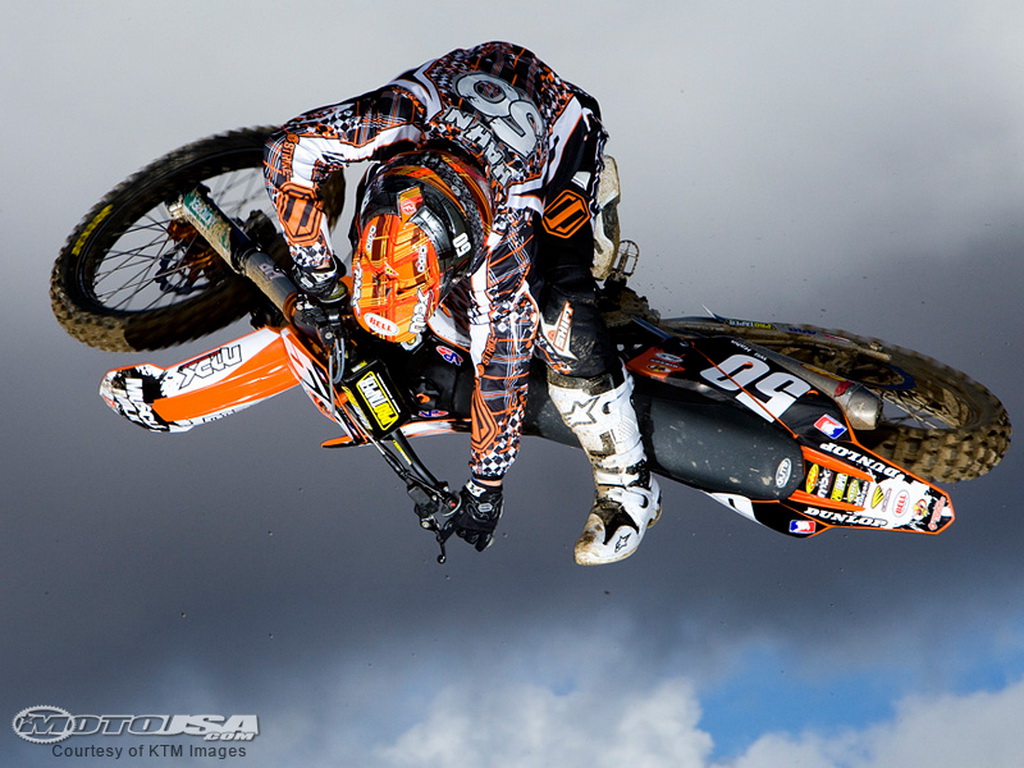 Full size flight Motocross wallpaper / 1024x768