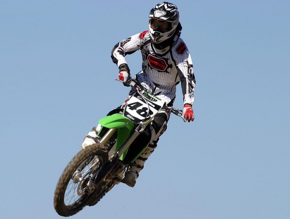 Free Send to Mobile Phone Motocross Sports wallpaper num.32