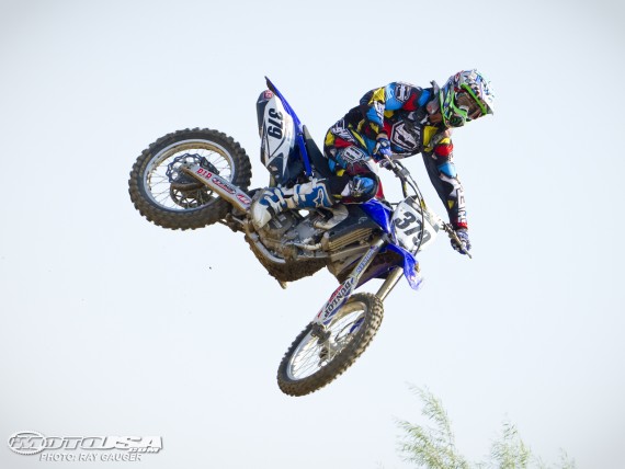 Free Send to Mobile Phone Motocross Sports wallpaper num.117