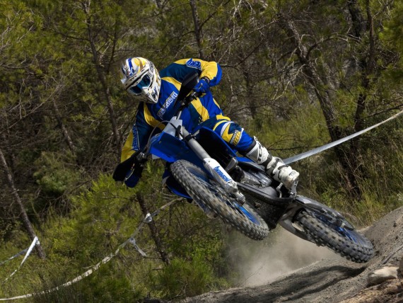 Free Send to Mobile Phone Motocross Sports wallpaper num.47
