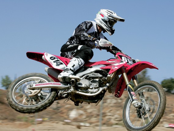 Free Send to Mobile Phone Motocross Sports wallpaper num.110