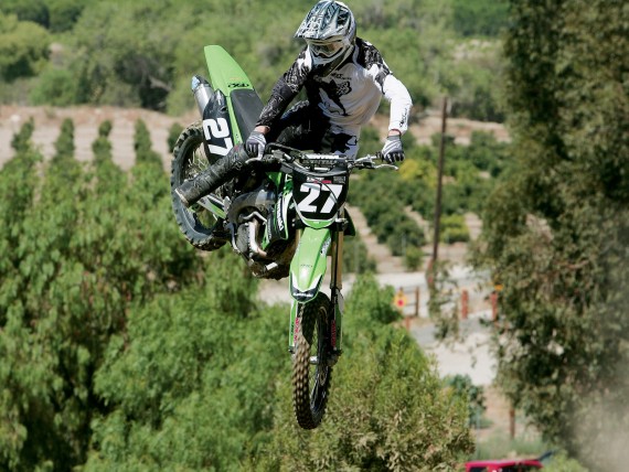 Free Send to Mobile Phone Motocross Sports wallpaper num.112