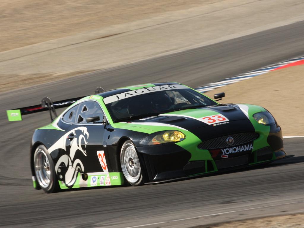 Download Jaguar Racing Cars wallpaper / 1024x768