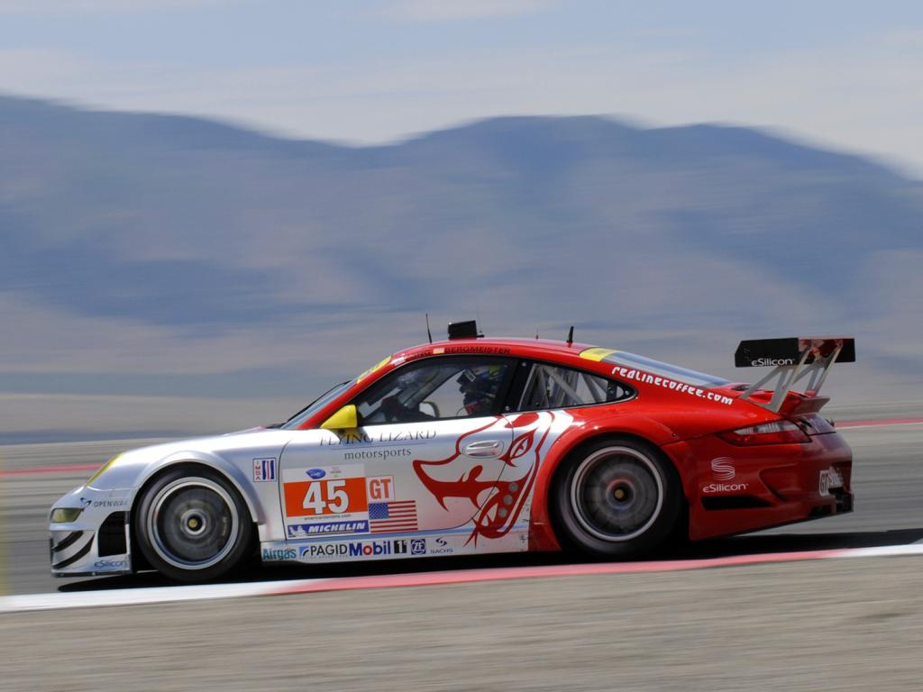 Download Porsche Racing Cars wallpaper / 1024x768