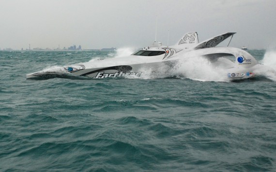 Free Send to Mobile Phone Earthrace biodiesel fueled powerboat Ships and Boats wallpaper num.52