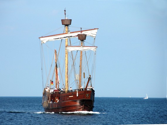 Free Send to Mobile Phone Set sail Frigates & Sailing ships wallpaper num.107
