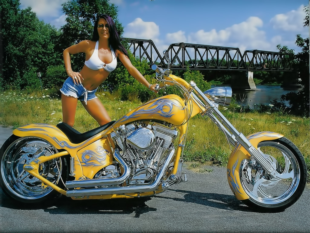Full size Yellow bike Girls & Motorcycles wallpaper / 1024x768