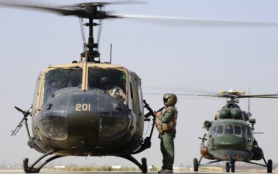 Free Send to Mobile Phone One Iraqi UH-1H Iroquois Huey & One Iraqi Mi-17 Hip helicopter Helicopter wallpaper num.6