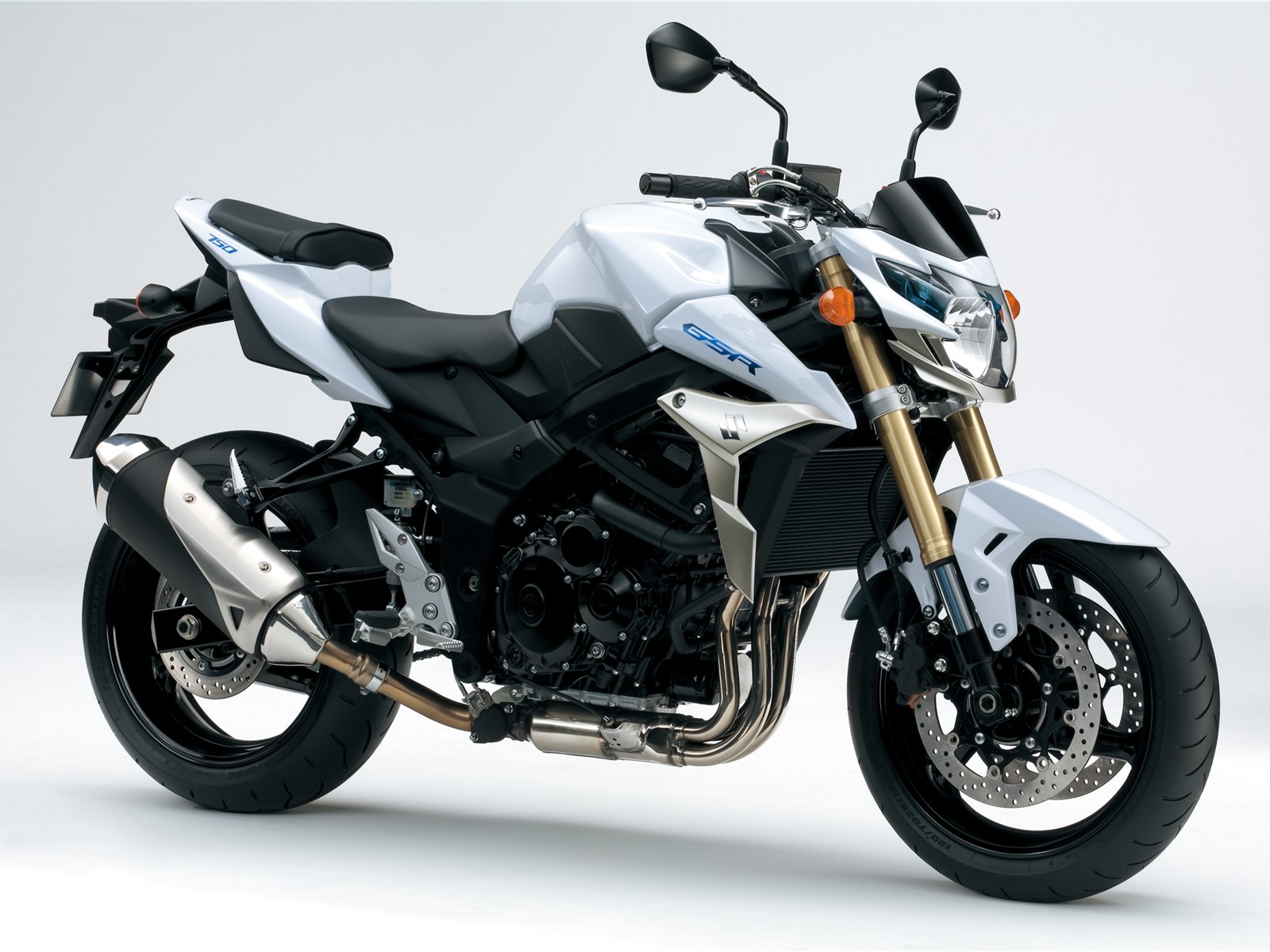 Download HQ Suzuki 750 GSR Motorcycle wallpaper / 1600x1200
