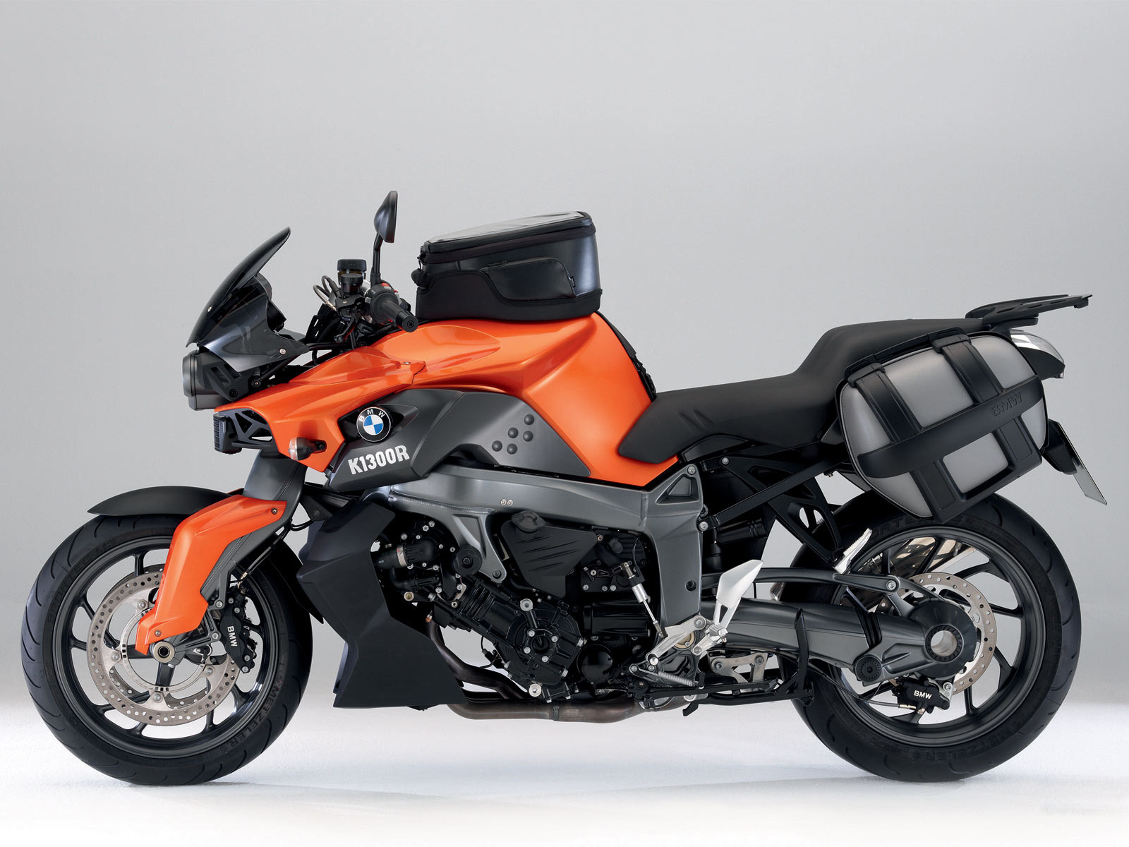 Download HQ BMW K1300R orange ready Motorcycle wallpaper / 1600x1200