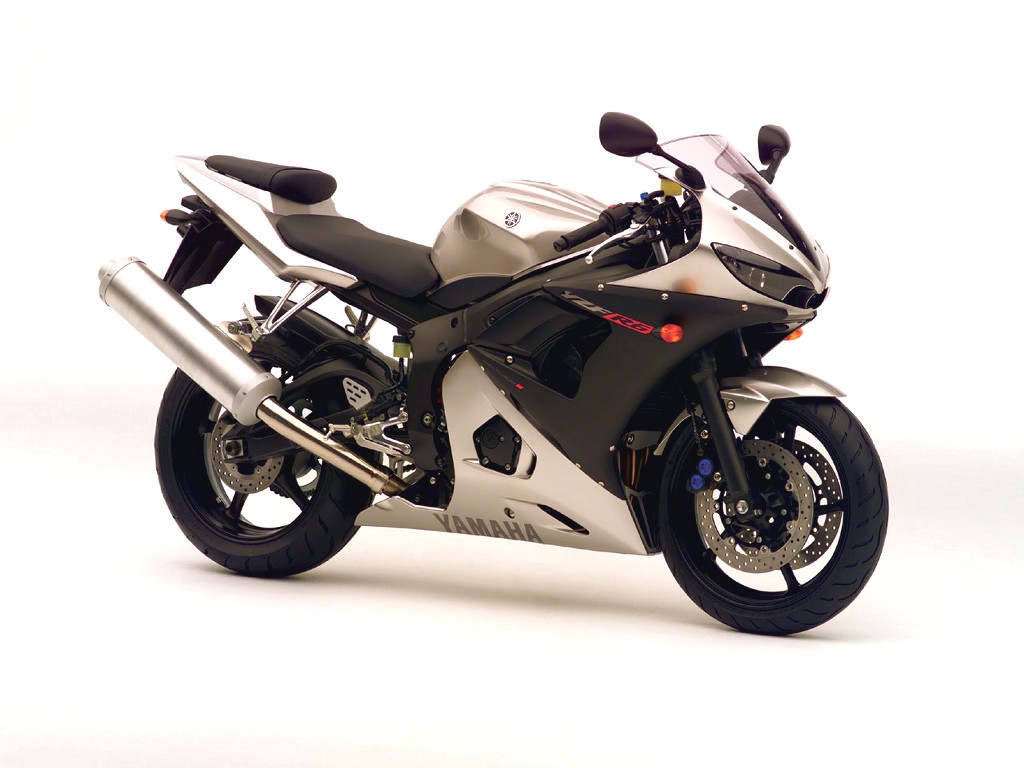 Download Yamaha YZF R6 Motorcycle wallpaper / 1024x768