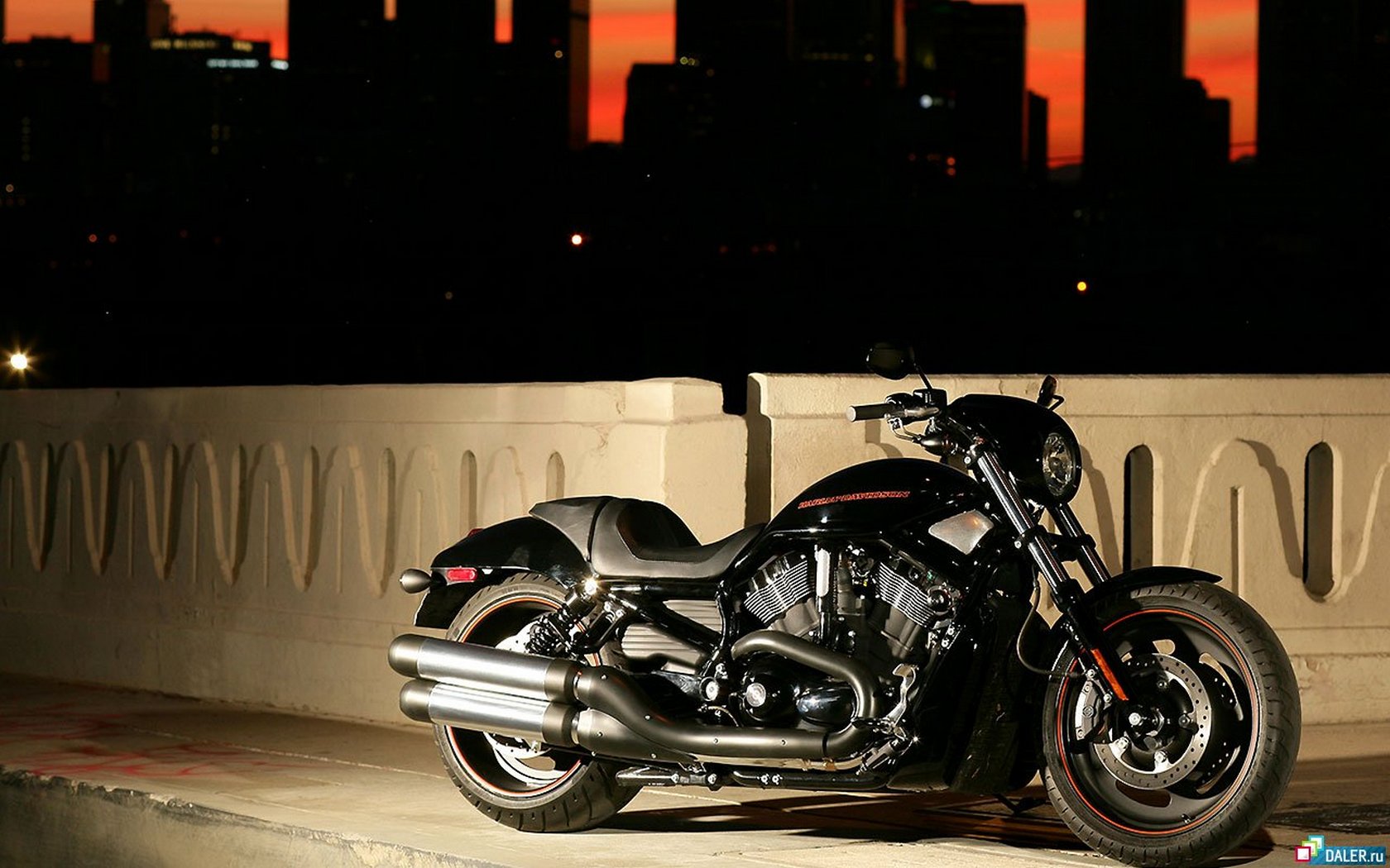 Download HQ Harley Davidson Motorcycle wallpaper / 1680x1050