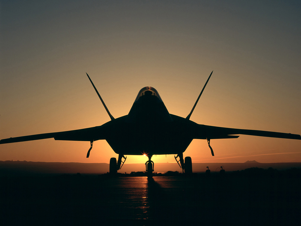 Download HQ Sunset Military Airplanes wallpaper / 1280x960