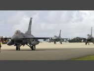 F-16 Fighting Falcons / Military Airplanes