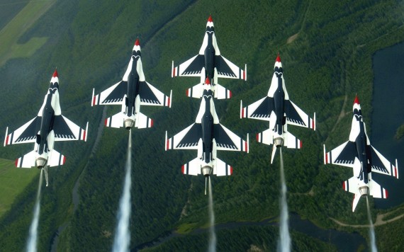Free Send to Mobile Phone F-16 Fighting Falcons U.S. Air Force\'s Thunderbirds Military Airplanes wallpaper num.196