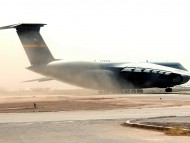 C-5 Galaxy Lands / Military Airplanes