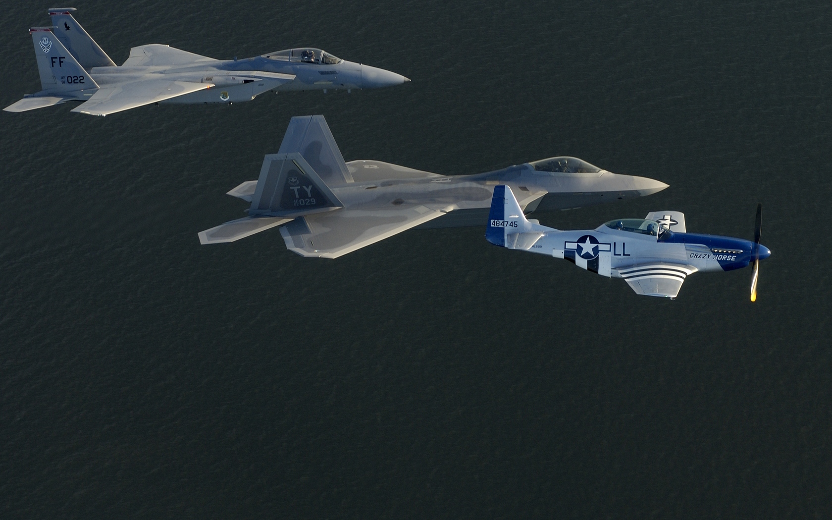 Download HQ F-15 Eagle, F-A-22 Raptor and P-51 Mustang Military Airplanes wallpaper / 1680x1050