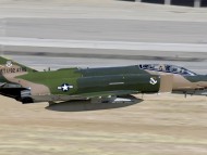 Download F-4 Phantom II / Military Airplanes