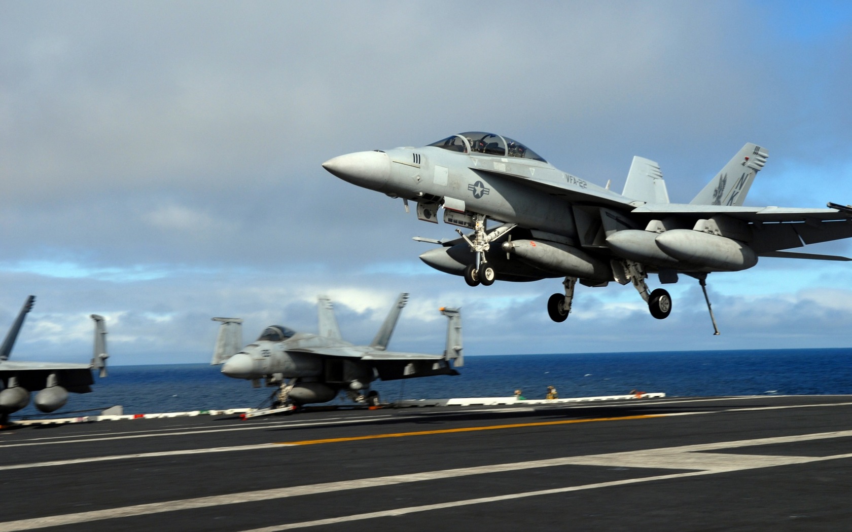 Download full size F-18 Hornet Military Airplanes wallpaper / 1680x1050