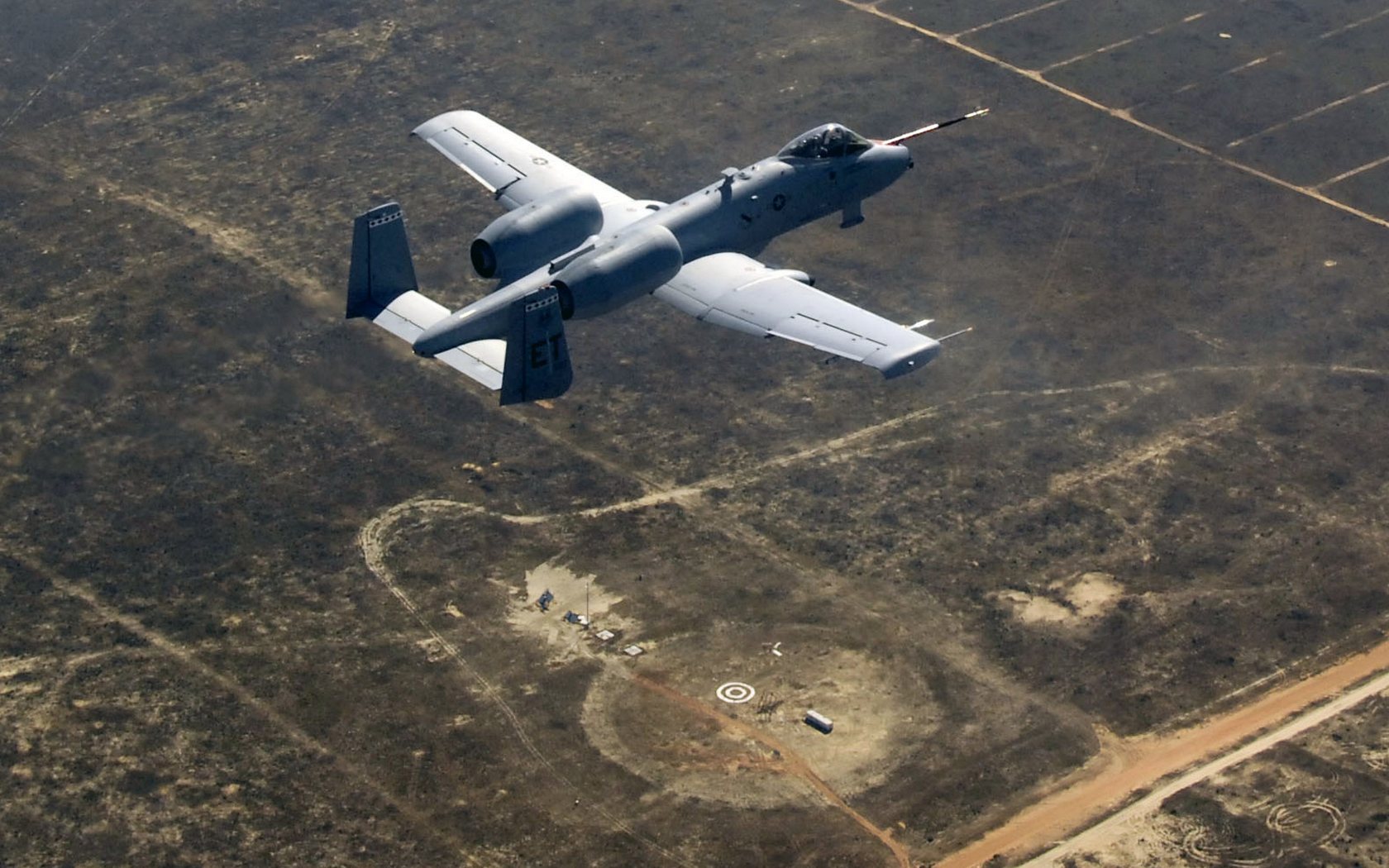 Download HQ A-10 Thunderbolt Military Airplanes wallpaper / 1680x1050