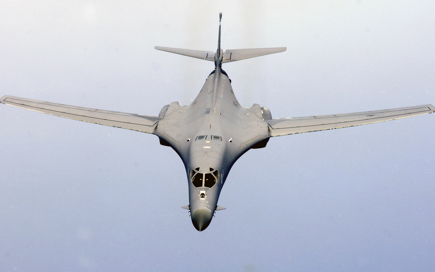 Download full size B-1B Lancer Military Airplanes wallpaper / 1680x1050