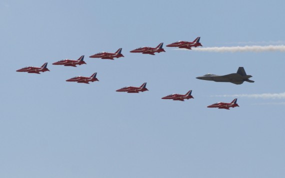Free Send to Mobile Phone F-22 Raptor and the RED ARROWS Military Airplanes wallpaper num.181