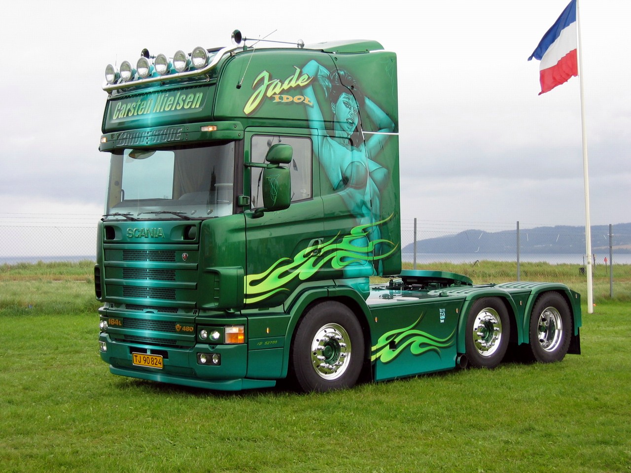 Download High quality green trailer Scania Trucks wallpaper / 1280x960