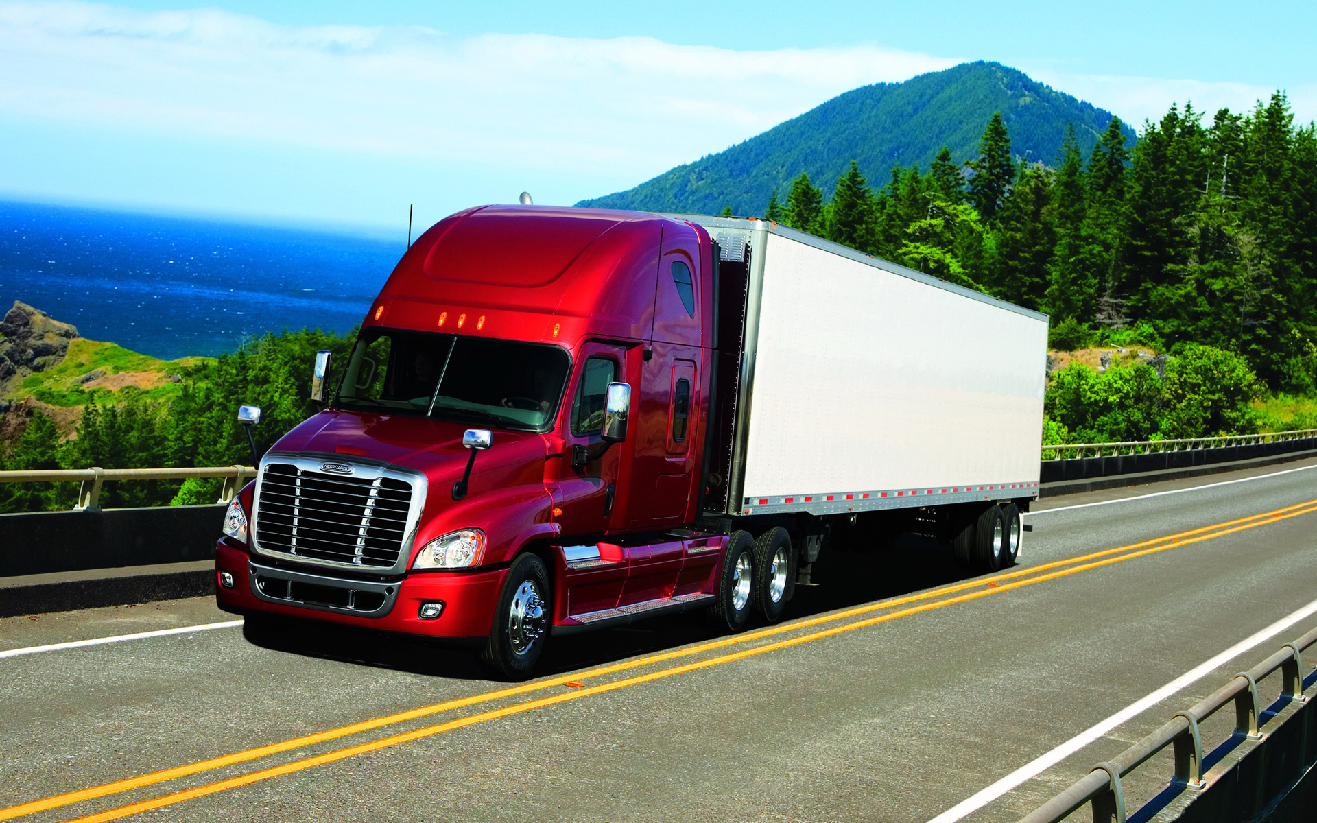 Download full size Trucks wallpaper / Vehicles / 1920x1200